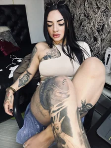 Velmorah_Vein Ink on my skin and a dangerous side that you will want to explore 💋 Pic 4