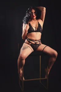 LunnaMendoza The attraction between us is pure electricity Pic