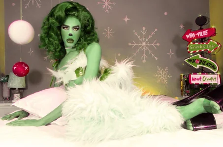 GRINCH od AngelStar69_  6 snímek
