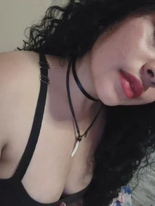 Yaya_watson Black 🖤 사진 4