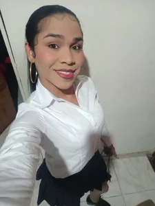 isabel_martinez_ Public Gambar 3