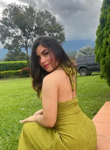 Isabella_Rios_ Hi, welcome welcome 💋 Pic