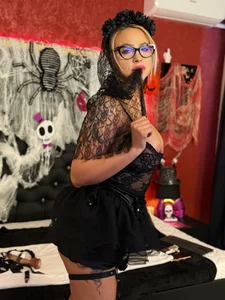 OliviaSmith Ready for Halloween 사진 2