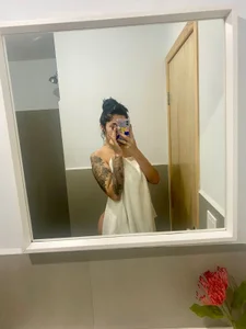 Carla_Bonnet Public Bilde 4