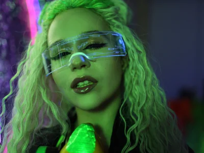 ErikaLust Cyber-Punk Foto 3