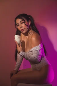 Scarlett_Bunny_ Public Foto 2