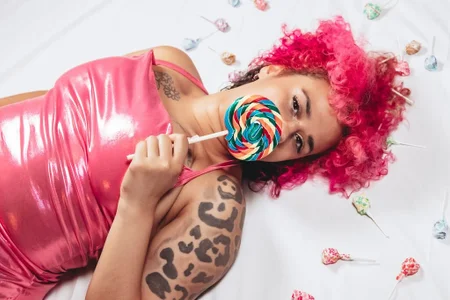 VelvetVixen_735のCandy (Access Dirty Version in Fan Club)の 3枚の写真
