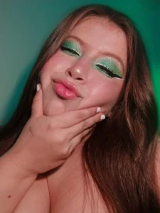 camila_wagner Green💚🎇✨ Pic 3