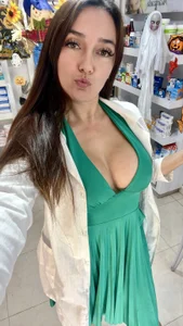 swmilena_hot_ At my office Immagine  4