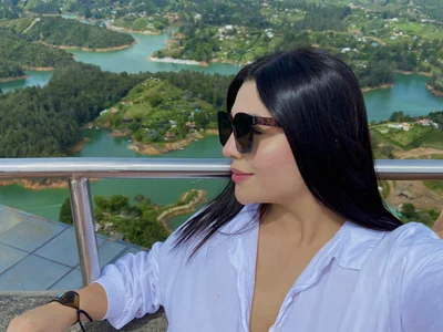 eva_sainnt I had a great day in Guatape, Colombia. 사진 8