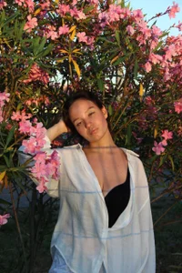 Mila_petalPublic图片 2