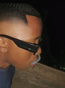 HandsomeBuoyy21 Public Εικόνα 3