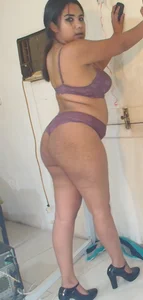 IndiaSexyStripper4u 💋🤣 Pic 2