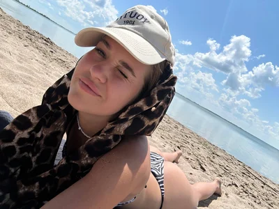 Jennifer_Wadee Your girl is on vacation зображення 5