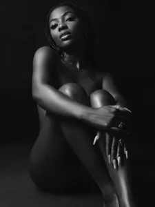 Vane_Rossee I am a work of art Pic 3