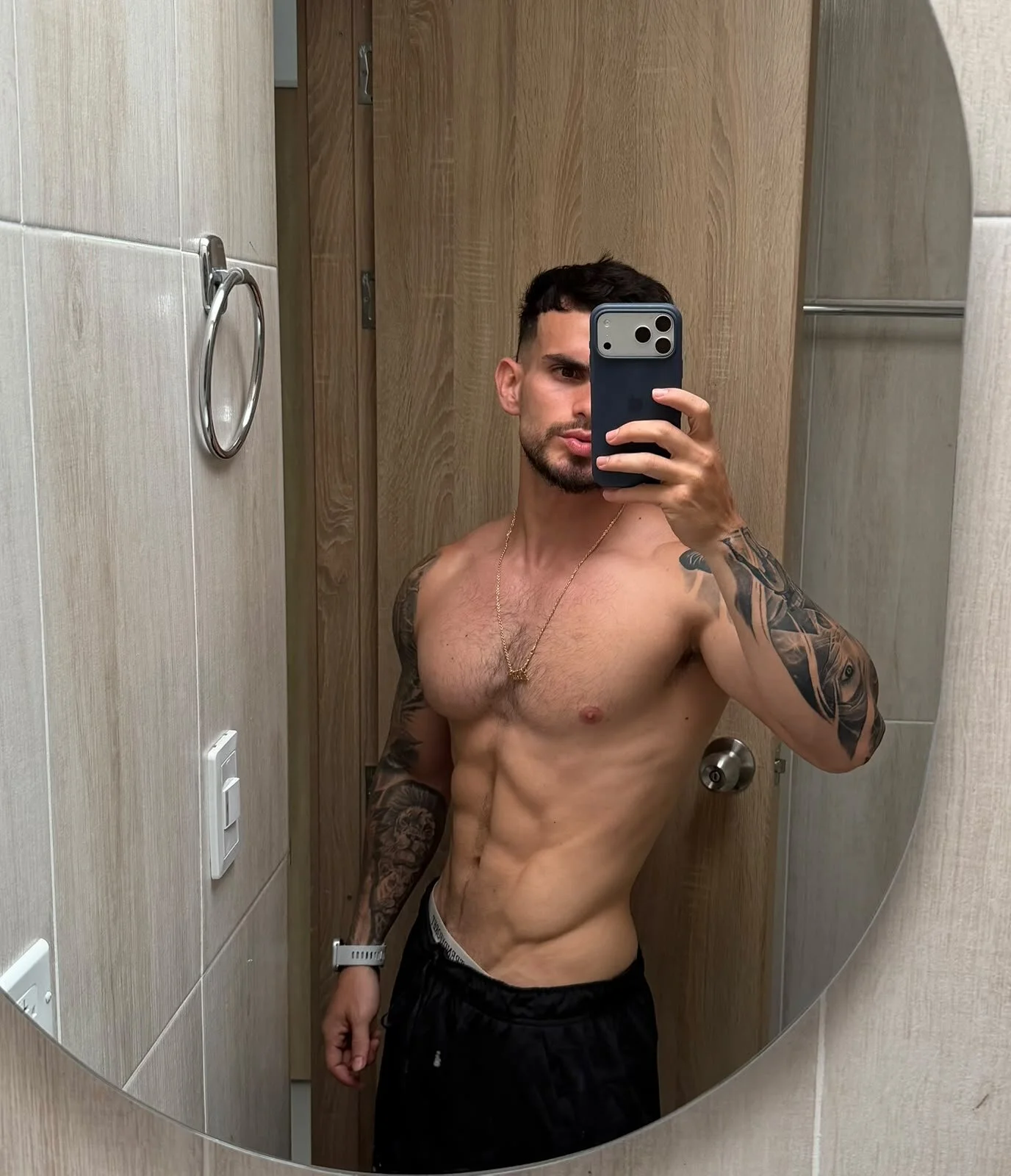 Ricardogo19 Public صورة واحدة|Ricardogo19 Public صورتان|Ricardogo19 Public  3 صور|Ricardogo19 Public  3 صورة