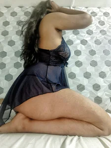 Curvycharm_ Check my curvy beauty Gambar 3