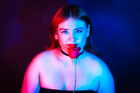 AliaMiller_Flowers图片 6