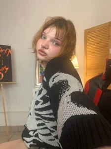 babyyullii red-haired babe 사진