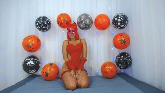 miss--flora Public Pic 8