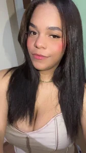 Tiffany-Jones Public صورة واحدة|Tiffany-Jones Public صورتان|Tiffany-Jones Public  2 صور|Tiffany-Jones Public  2 صورة