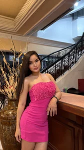 Queen_Of_all_Media To glam to give a damn 🥰 Pic 3