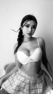 mia_noir Public Pic 2