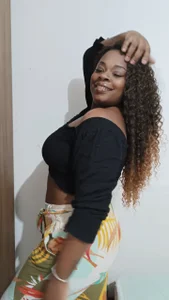 Tamara_Allen Public Pic