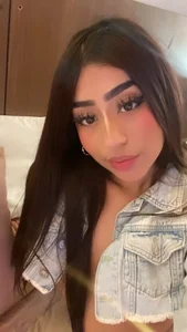 Violet_carson Cute face 🥰💜 Immagine  3