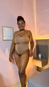 Public de Shaira_Collins  3 Imagens