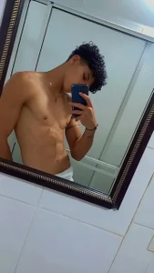 KamiSuarez 🫦😈 Immagine  4