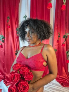 samaraa_smith1 sexy valentine Gambar 7