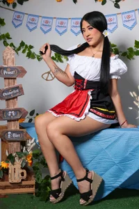 sofia_go_🍺 Kisses & Beer图片 7