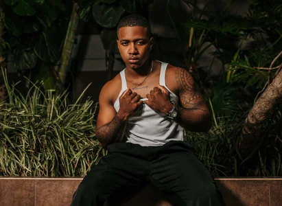 👑 Pure White, Black Sin 👑 de LuccianoDaytona Foto