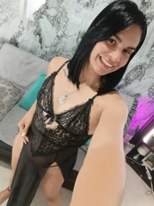 Carlota_milf_30 Flowers for you 🌸 Pic 3