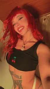 ScarlettRusso1: 🌞🌻🌱 ( 7 фото)