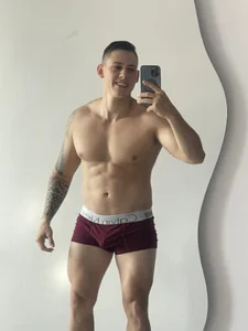 Muscle_King_Cum's photo