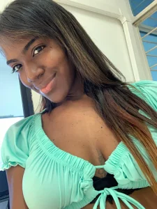 Alma_Stevenson Selfie Pic 8