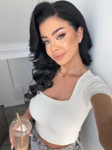 Alexaheyess random selfies 🩷 Foto 4