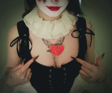 Sofi_Spark Shy clown will make you horny Pic 4
