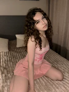 lilia_bellini𝙞𝙩'𝙨 𝙢𝙚(≧◡≦)图片 3
