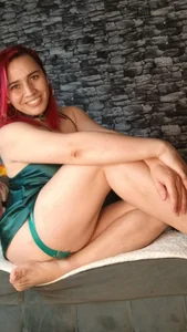 GREEN DRESS🍃 de jade_swet  Imagens