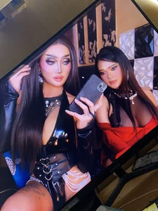 IndestructibleLily Queen Lily And Bianca slika