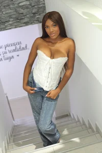 Megan_Brunette2 Know me 🌈 зображення 4