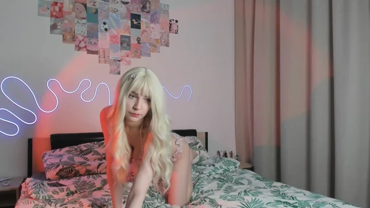 Emily_and_Ilumi Cute Foto 6