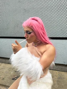 TrinyD: Me on Drag ( 4 фото)