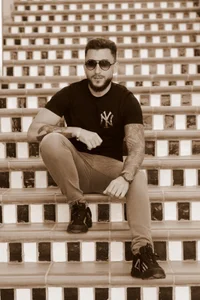 MightyAaron66 More of me Foto 2