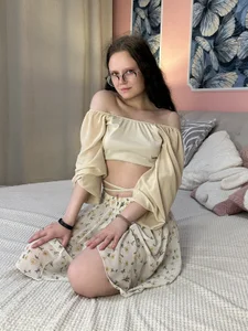 STELLA_BERTETTA𝙲𝚑𝚊𝚛𝚖𝚒𝚗𝚐💘 Bild 3