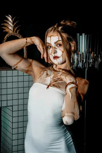 stay_with_aliceGolden图片 3