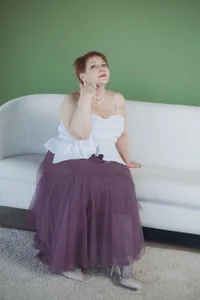 Kira_Kenett the charm of femininity Foto 5